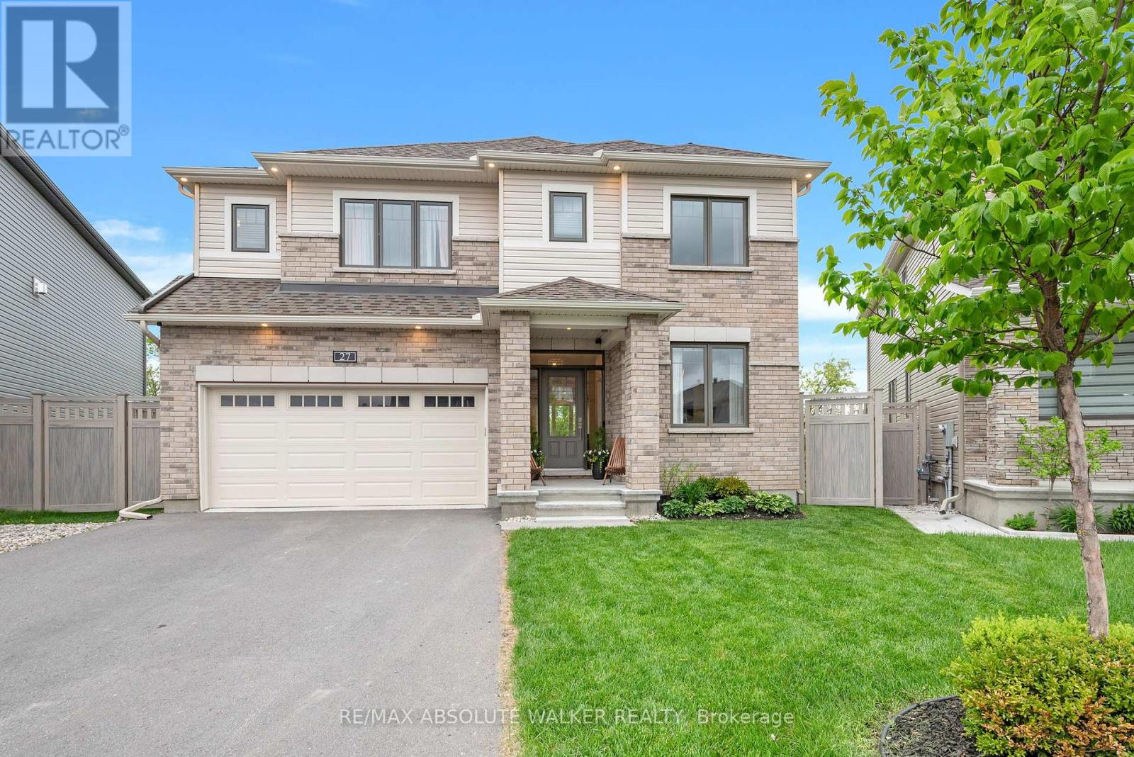 27 ERAMOSA CRESCENT, Ottawa, Ontario