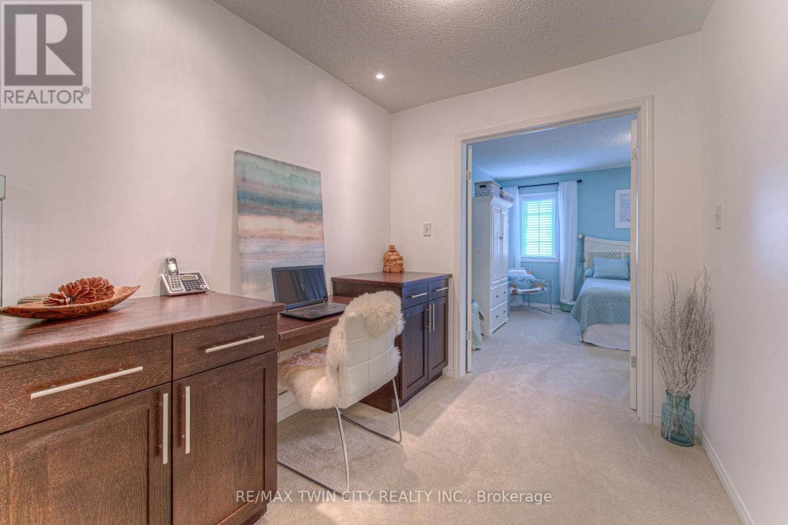513 Beaumont Crescent, Kitchener, Ontario  N2A 0A8 - Photo 21 - X12168504