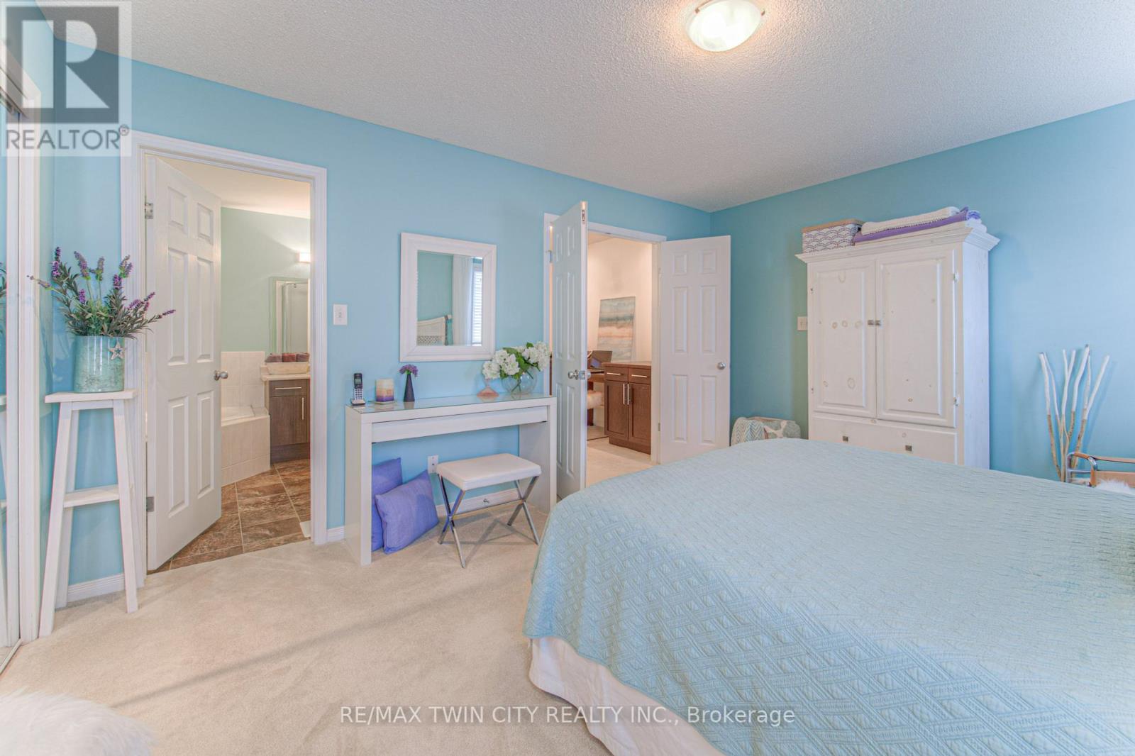 513 Beaumont Crescent, Kitchener, Ontario  N2A 0A8 - Photo 23 - X12168504
