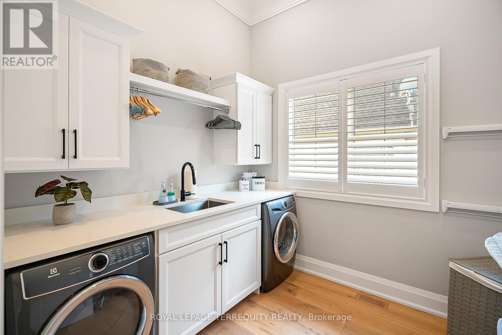 1a Bayberry Lane, Niagara-On-The-Lake, Ontario  L0S 1J0 - Photo 17 - X12168520
