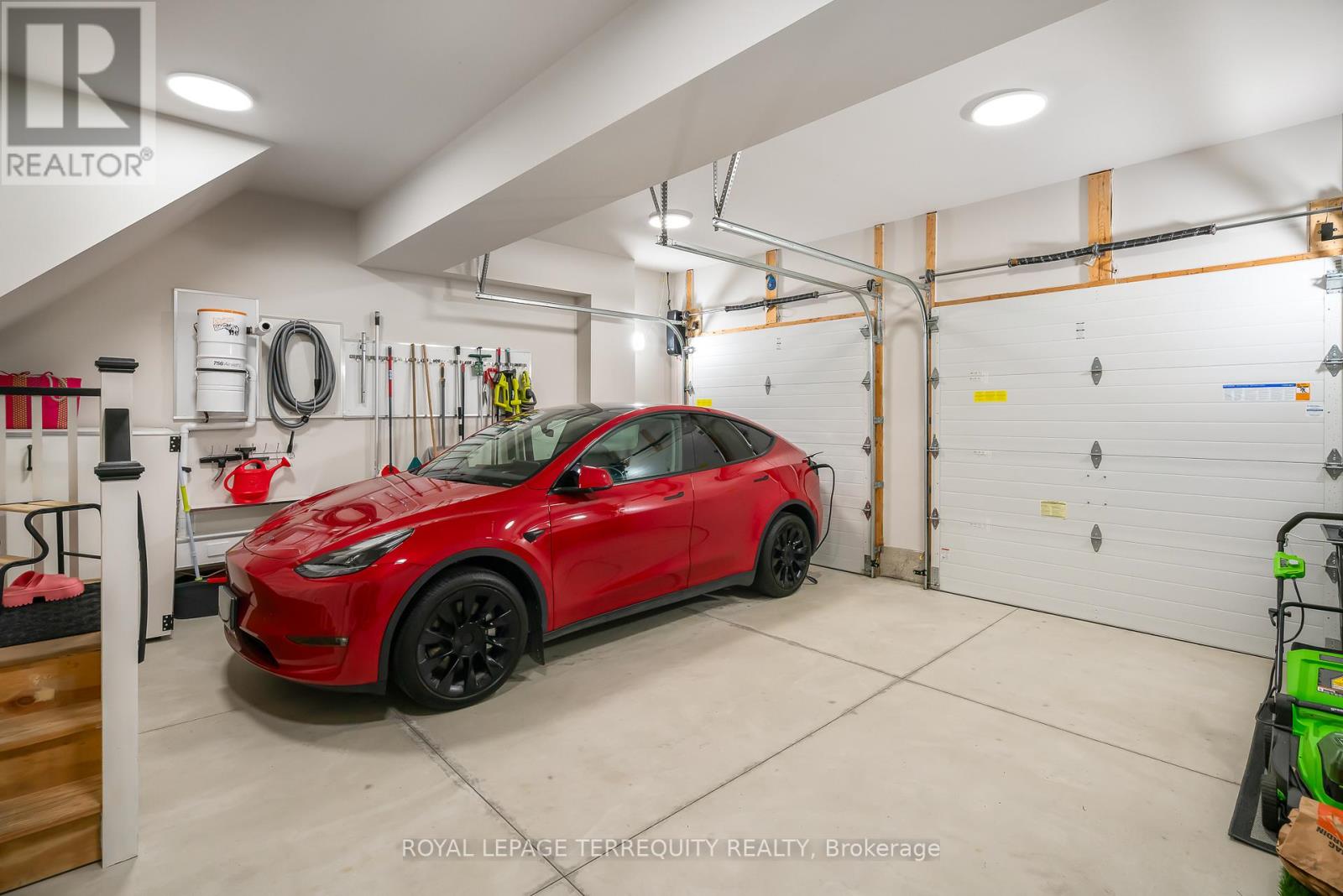 1a Bayberry Lane, Niagara-On-The-Lake, Ontario  L0S 1J0 - Photo 46 - X12168520