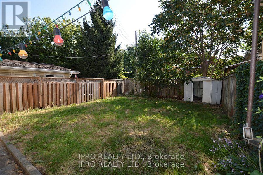 Property at 164 MACNAB STREET N image 5