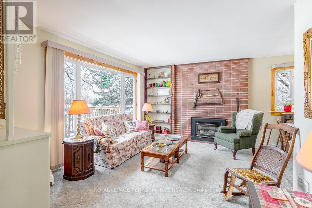 167 Mafeking Avenue, Ottawa, Ontario  K1K 2V4 - Photo 7 - X12040420