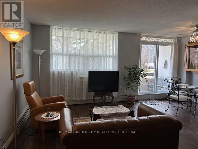 104 - 365 Geneva Street, St. Catharines, Ontario  L2N 5S7 - Photo 10 - X12086807