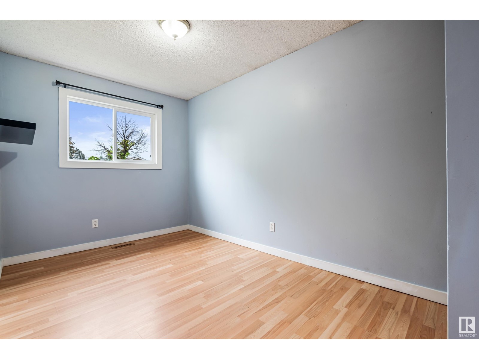 3416 135 Av Nw, Edmonton, Alberta  T5A 2V7 - Photo 16 - E4437950
