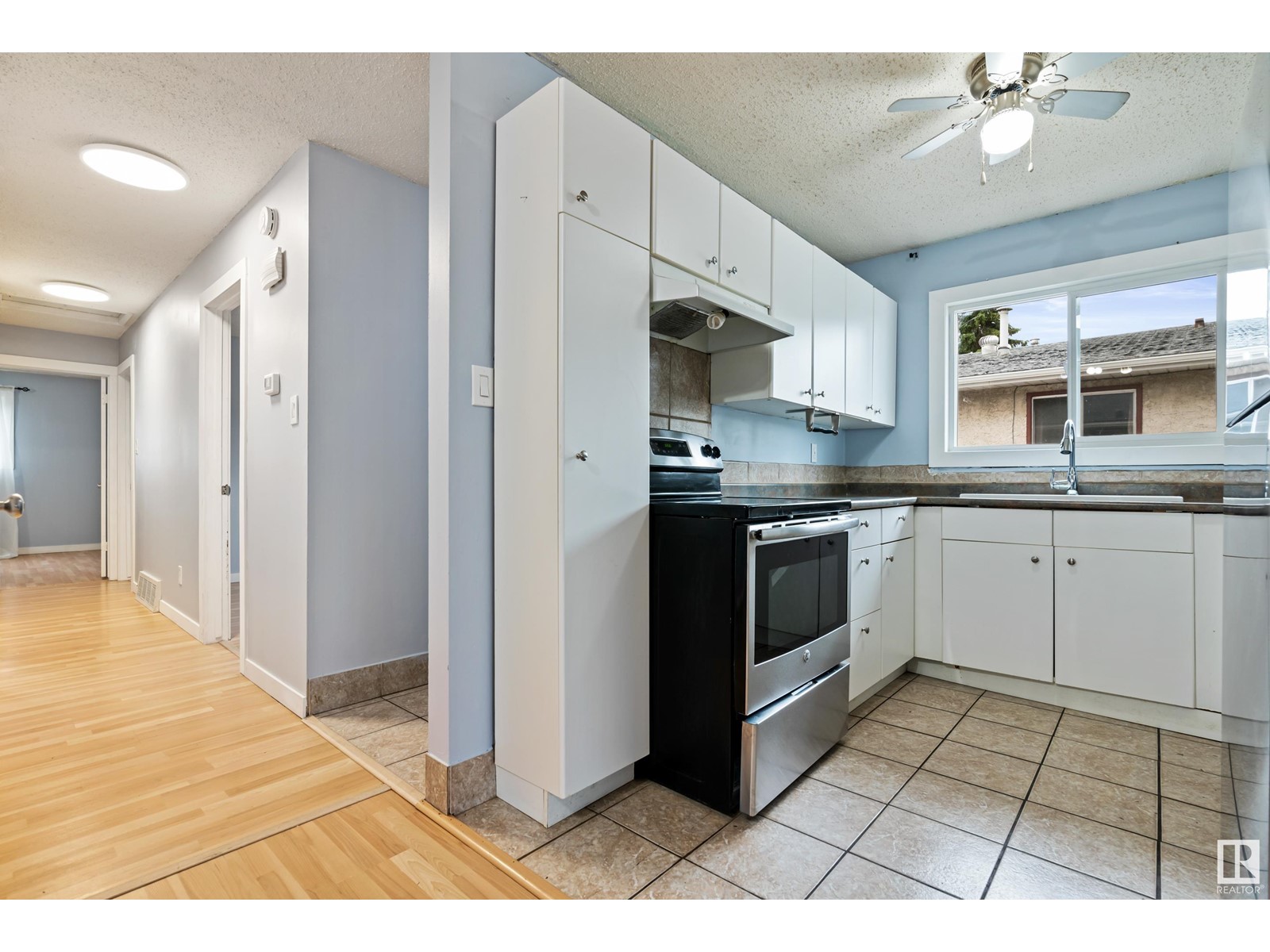 3416 135 Av Nw, Edmonton, Alberta  T5A 2V7 - Photo 11 - E4437950