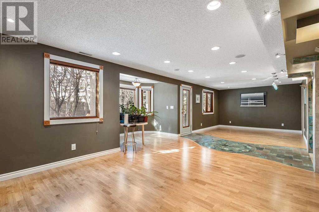 122 Hampstead Close Nw, Calgary, Alberta  T3A 5J1 - Photo 31 - A2204264