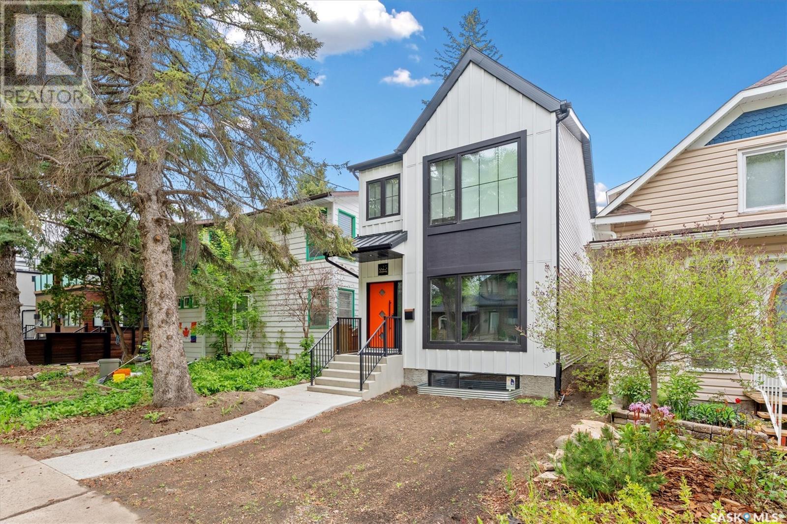 Property at 625 6th STREET E image 2