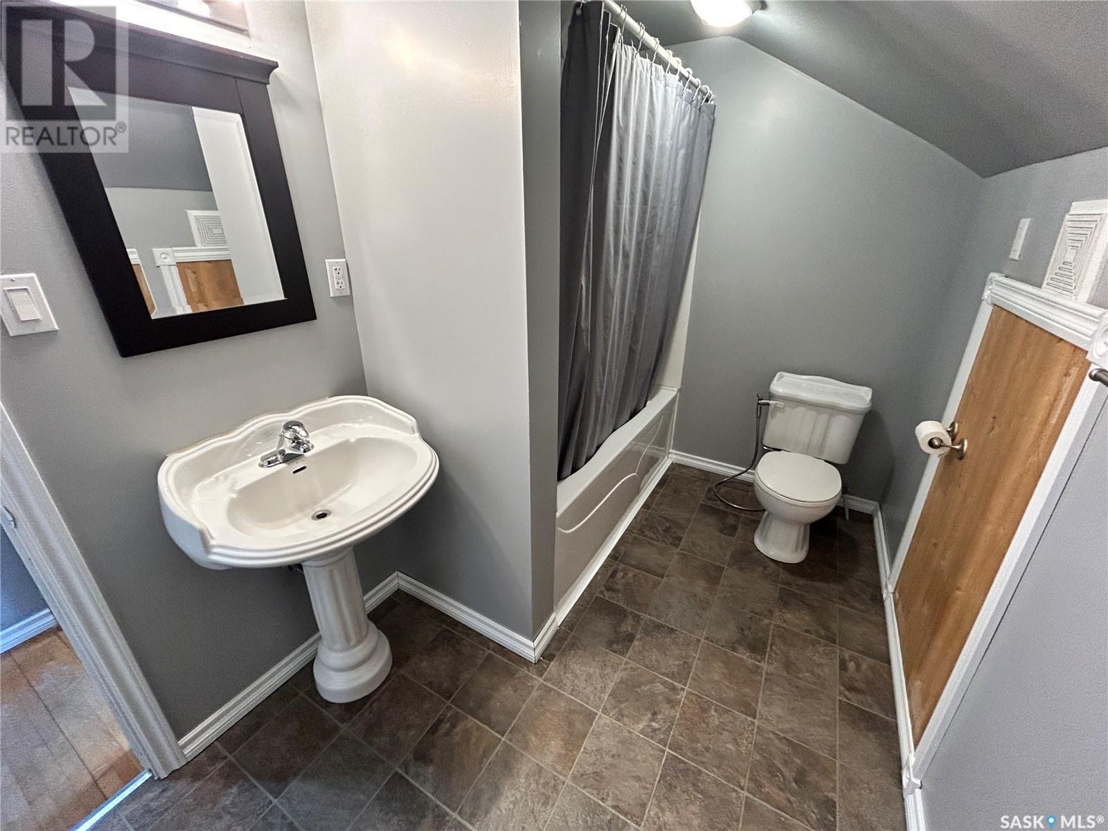 205 Carl Avenue E, Langenburg, Saskatchewan  S0A 2A0 - Photo 13 - SK006849