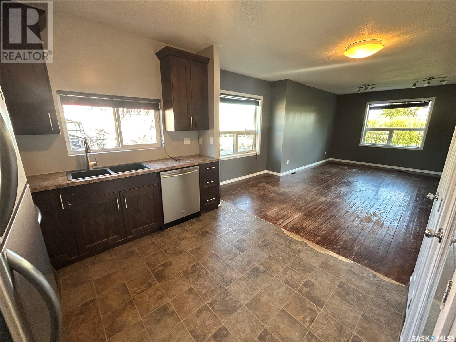 205 Carl Avenue E, Langenburg, Saskatchewan  S0A 2A0 - Photo 4 - SK006849