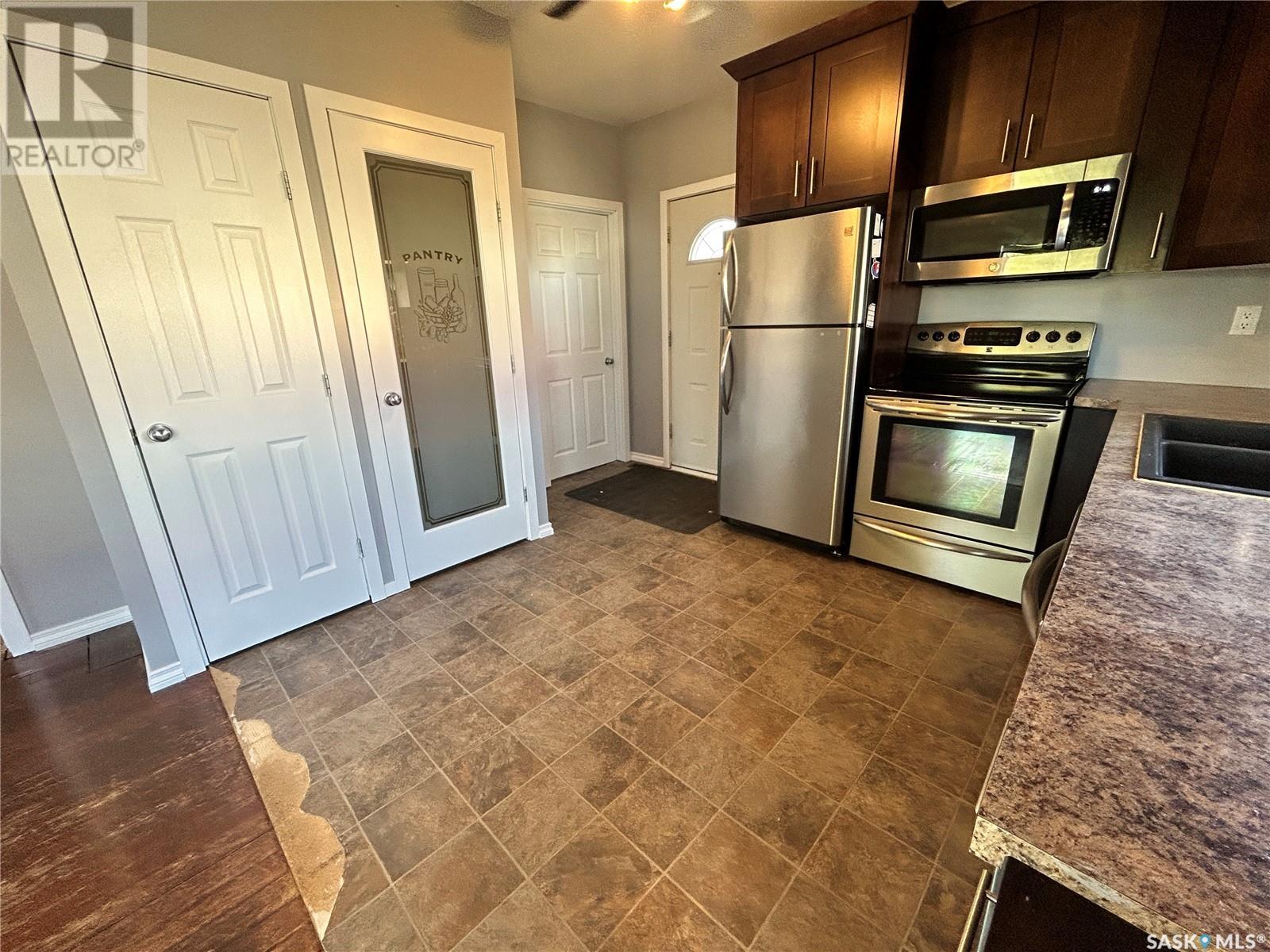 205 Carl Avenue E, Langenburg, Saskatchewan  S0A 2A0 - Photo 5 - SK006849