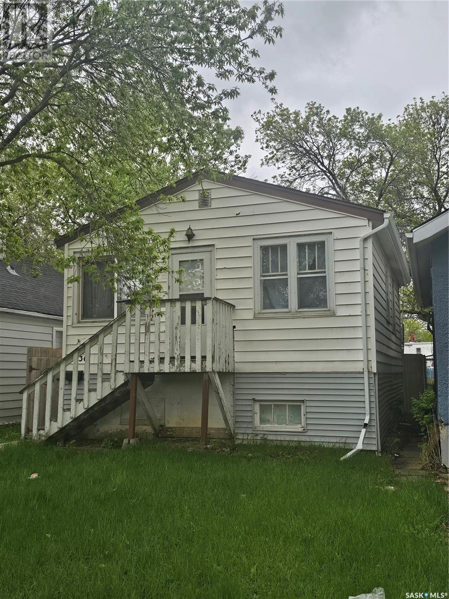 1036 ATHOL STREET, Regina, Saskatchewan