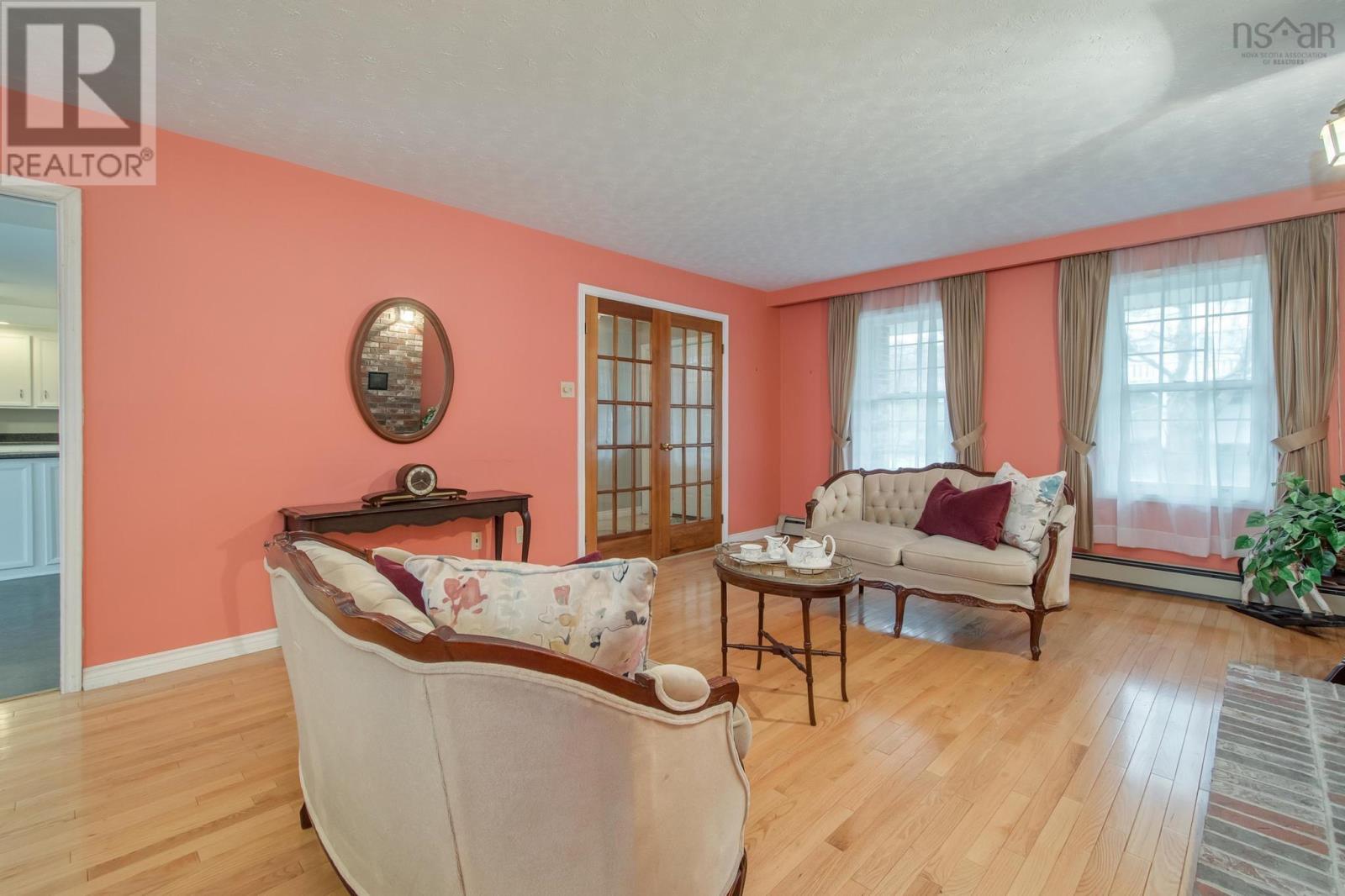 90 Riverview Crescent, Bedford, Nova Scotia  B4A 2X4 - Photo 10 - 202511880