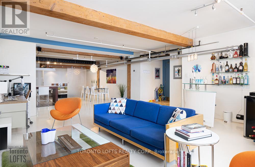 Property at A01 - 426 QUEEN STREET E image 4