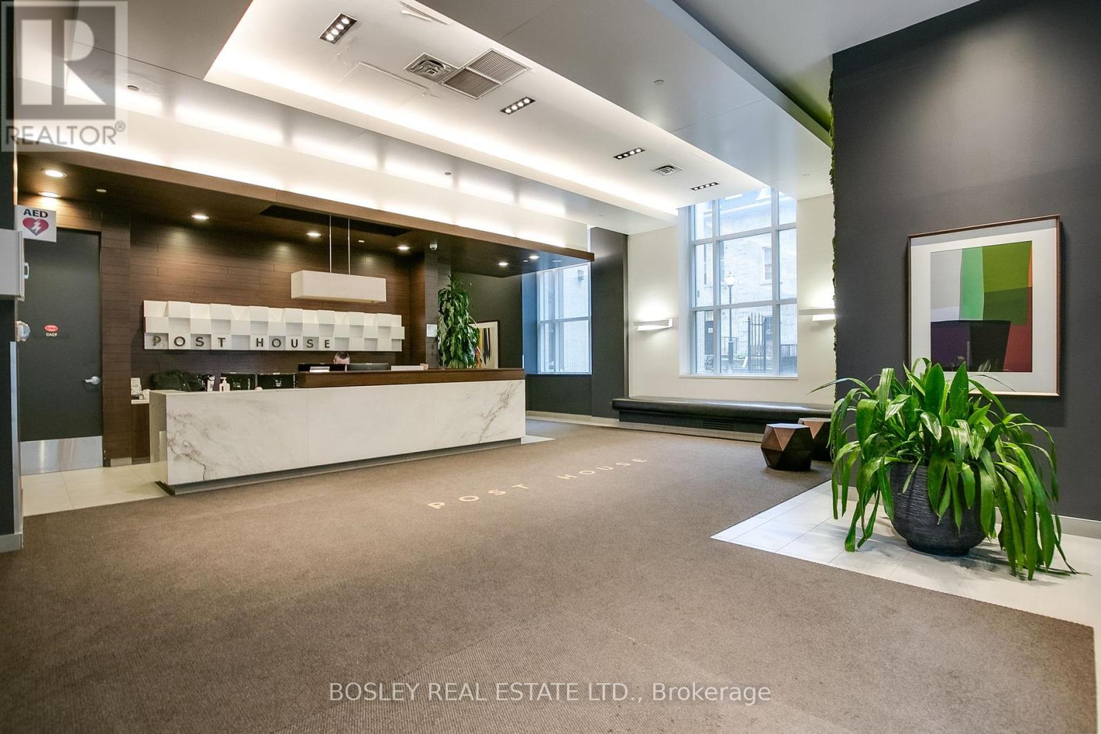 1404 - 105 George Street, Toronto, Ontario  M5A 0L4 - Photo 4 - C12168628