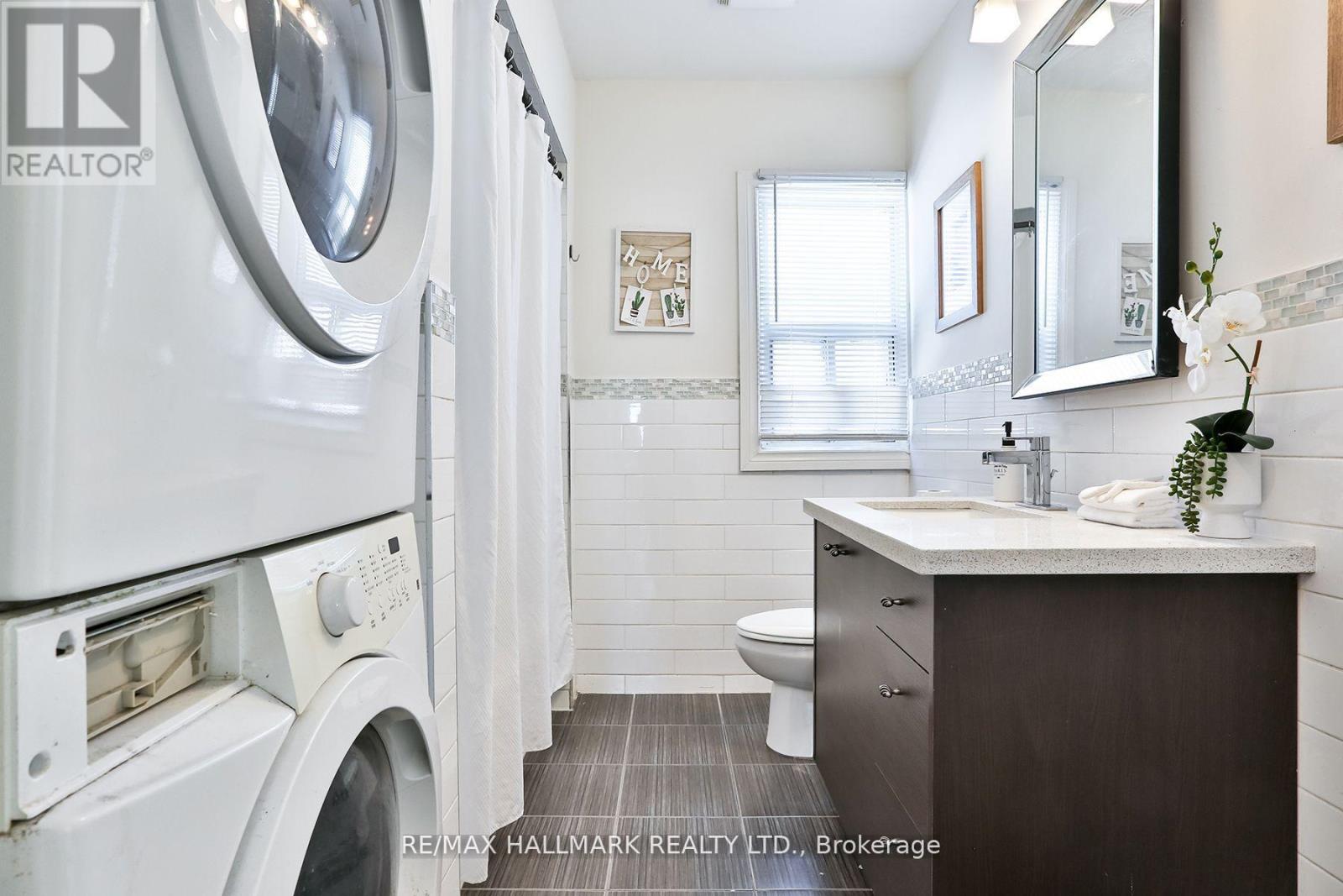 535 Westmount Avenue, Toronto, Ontario  M6E 3N6 - Photo 3 - C12168635
