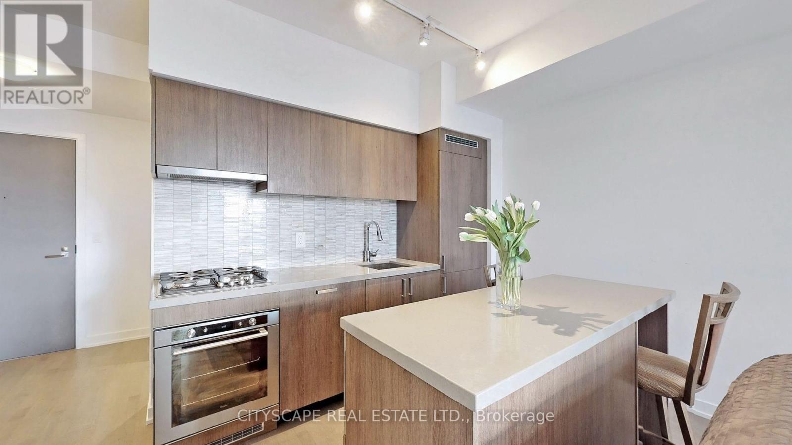 1608 - 501 St Clair Avenue W, Toronto, Ontario  M5P 0A2 - Photo 14 - C12168681