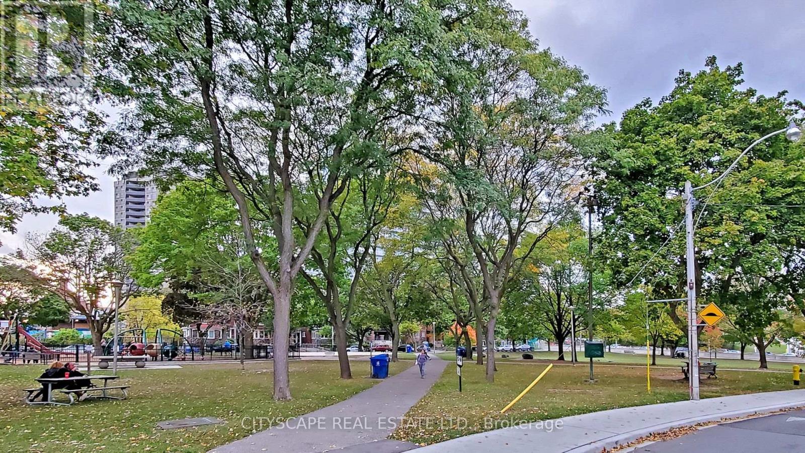 1608 - 501 St Clair Avenue W, Toronto, Ontario  M5P 0A2 - Photo 30 - C12168681