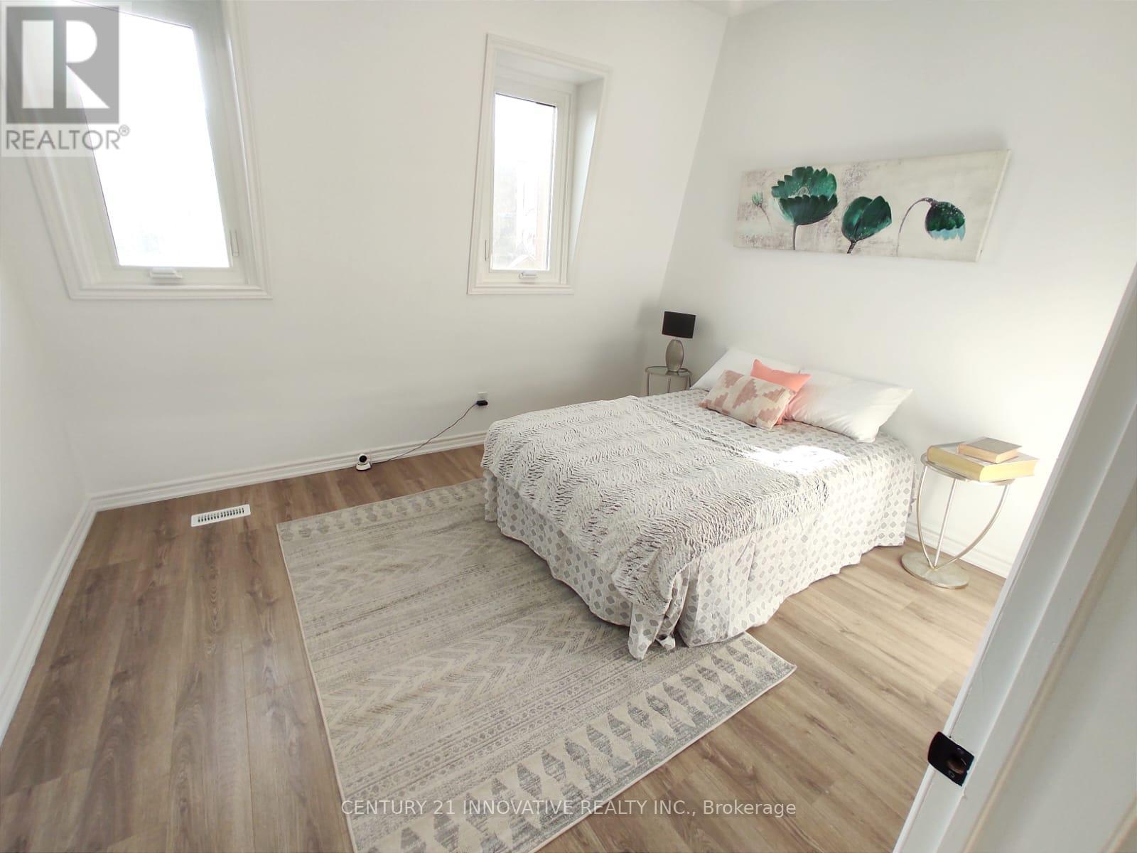 613 Dufferin Street, Toronto, Ontario  M6K 2B1 - Photo 14 - C12168713
