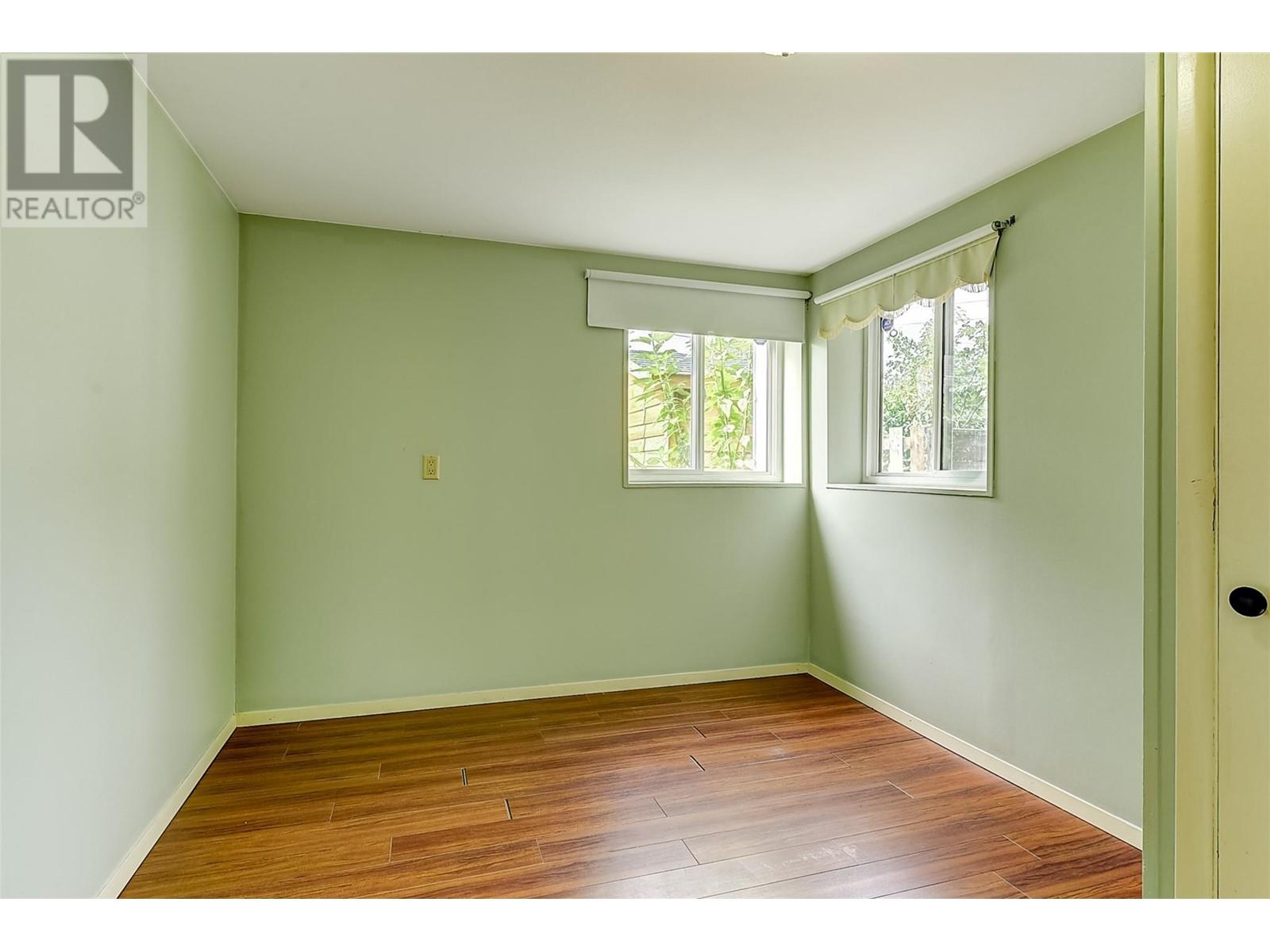 2202 Aberdeen Street, Kelowna, BC V1Y2T4