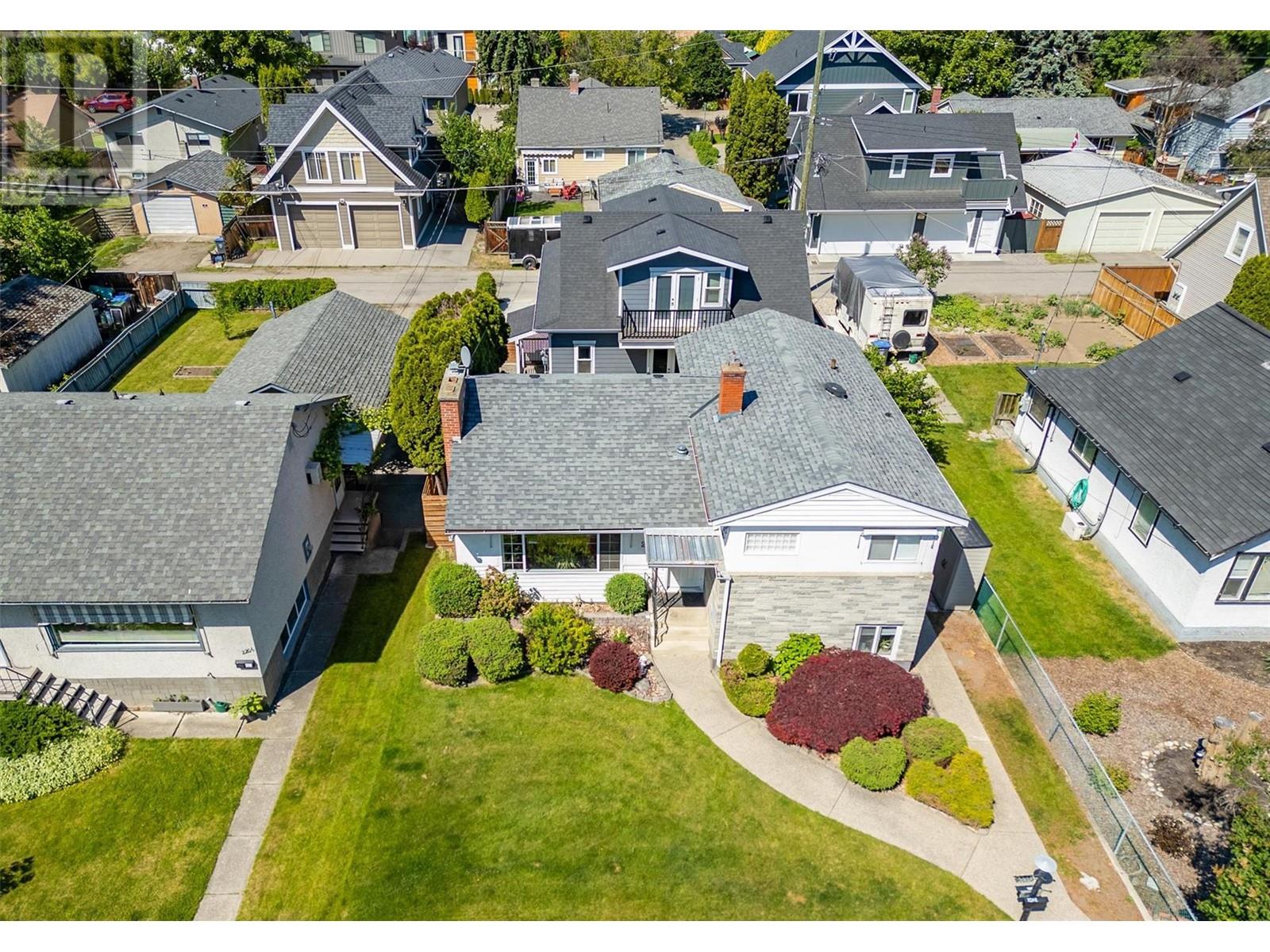 2202 Aberdeen Street, Kelowna, British Columbia