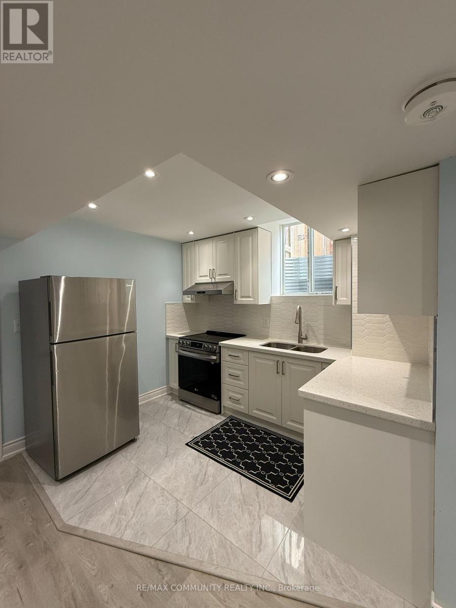 Bsmnt - 1590 Winville Road, Pickering, Ontario  L1X 0C7 - Photo 4 - E12168632