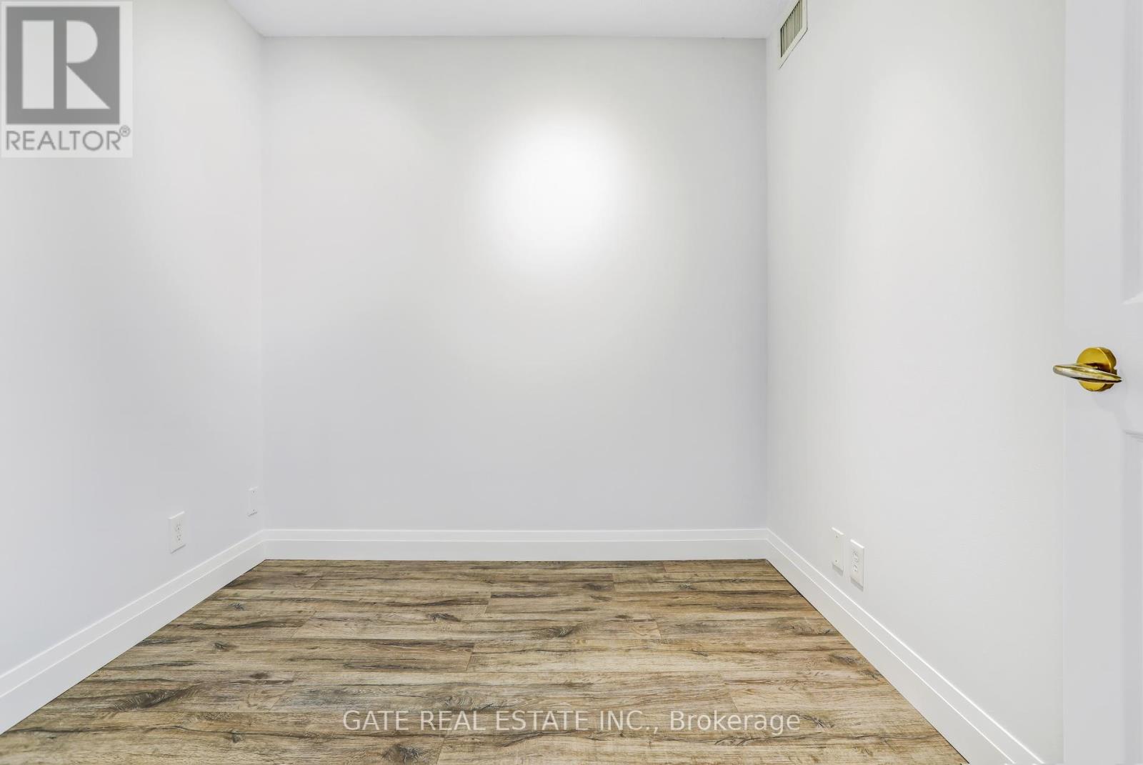 1111 - 8 Lee Centre Drive, Toronto, Ontario  M1H 3H8 - Photo 22 - E12168664
