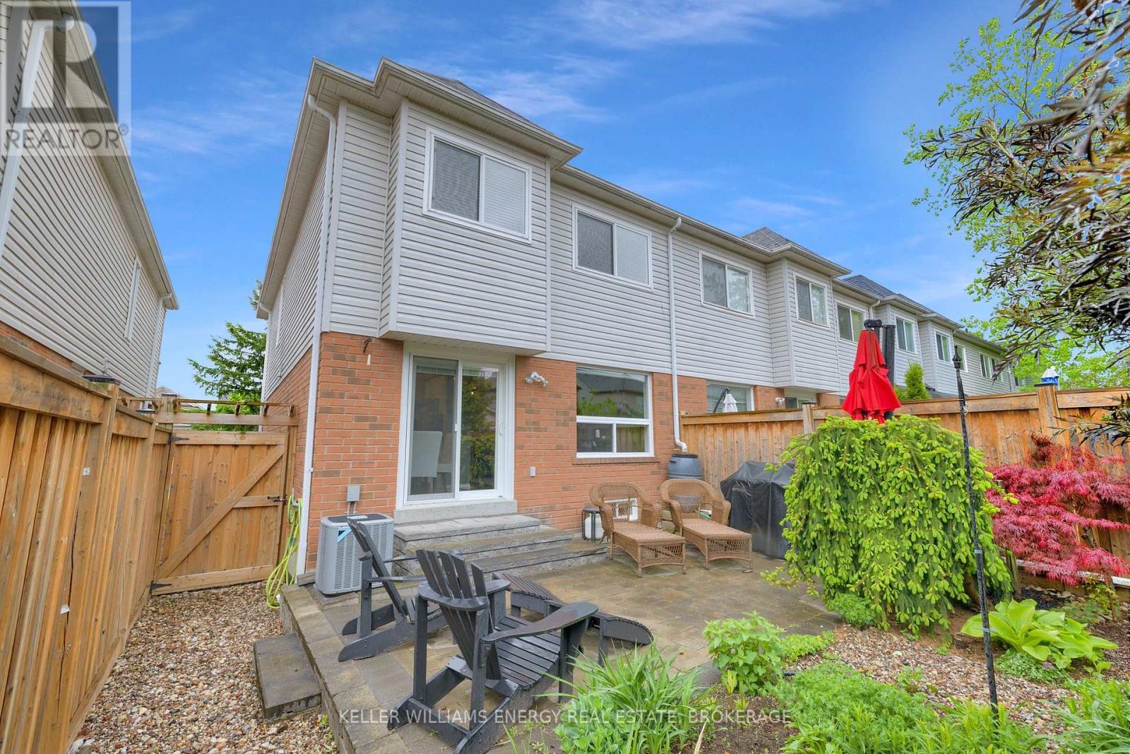 16 Blacksmith Lane, Whitby, Ontario  L1P 1N2 - Photo 41 - E12165019