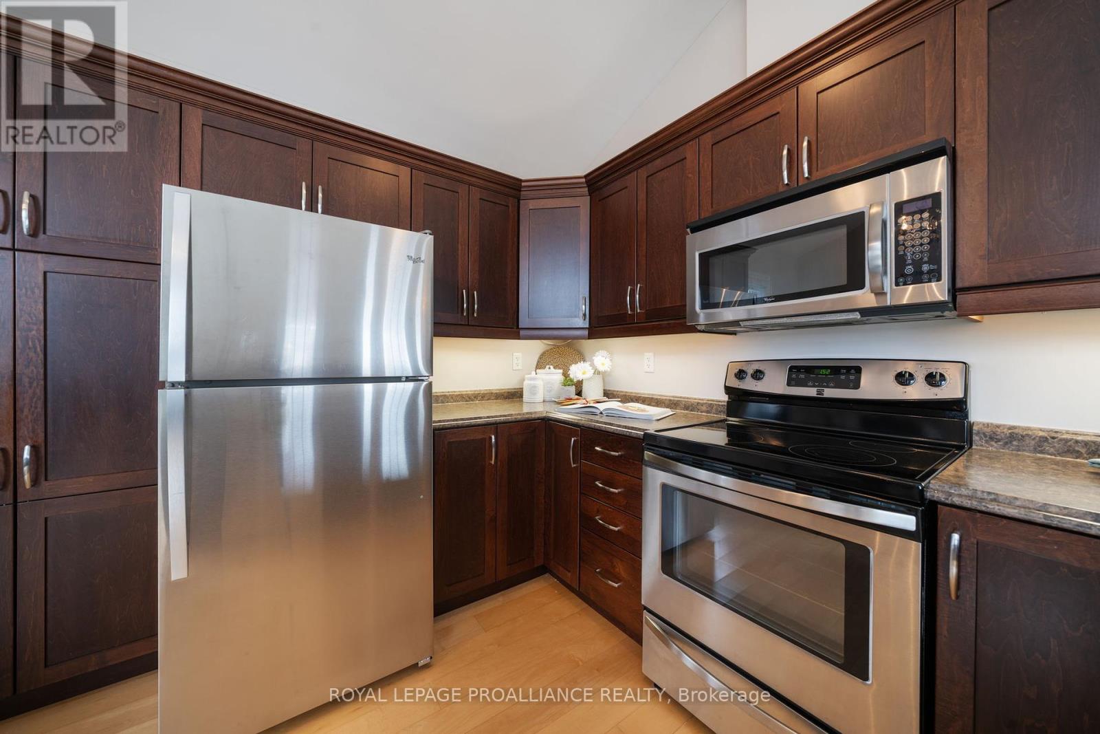 703 - 325 Densmore Road, Cobourg, Ontario  K9A 0E4 - Photo 10 - X12168536