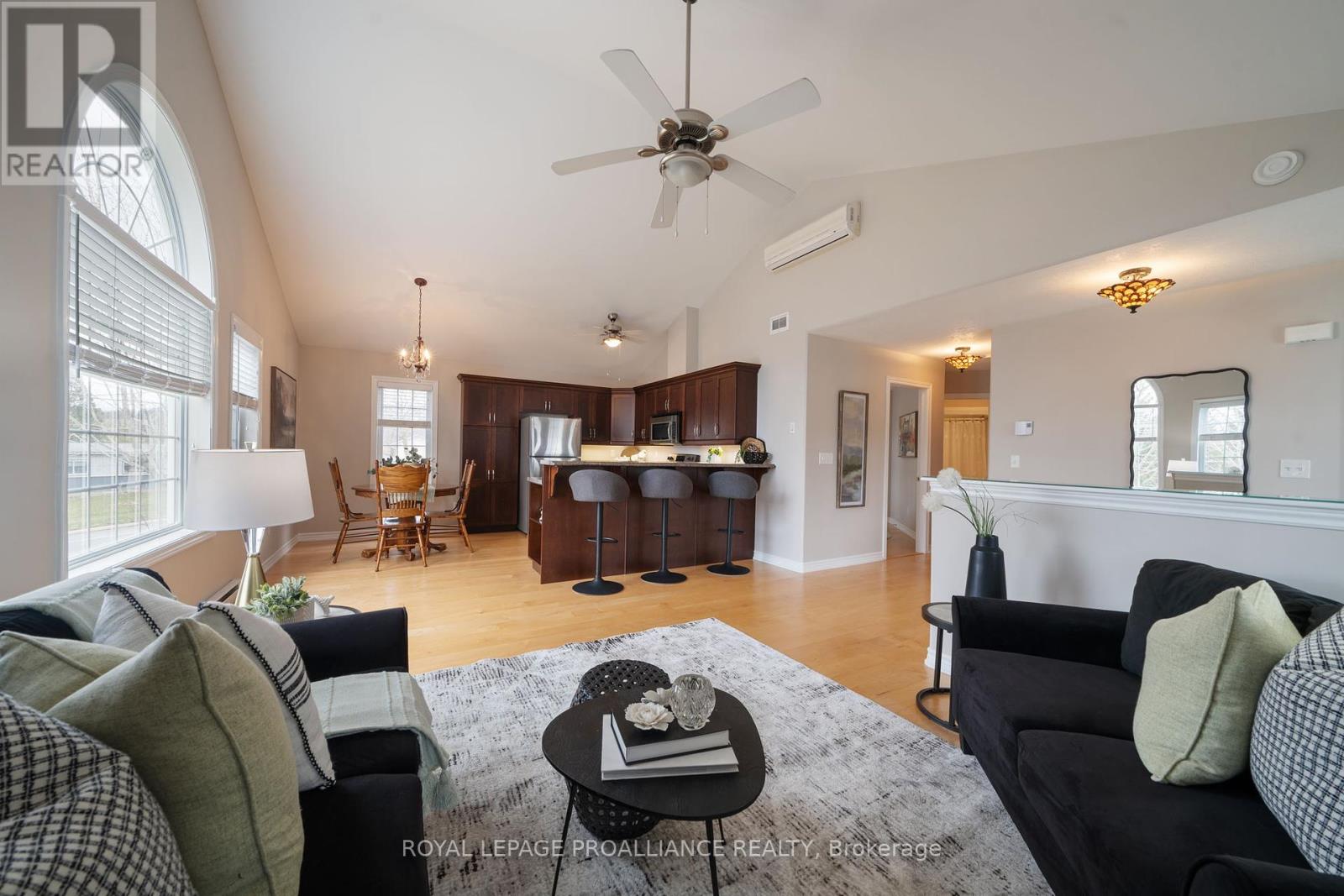 703 - 325 Densmore Road, Cobourg, Ontario  K9A 0E4 - Photo 5 - X12168536