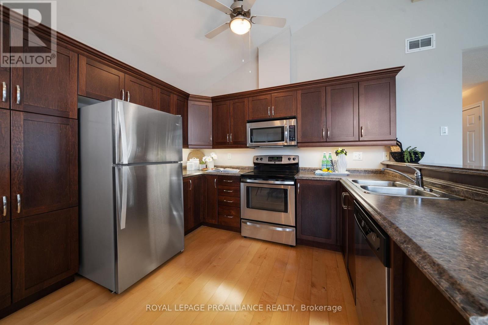 703 - 325 Densmore Road, Cobourg, Ontario  K9A 0E4 - Photo 7 - X12168536