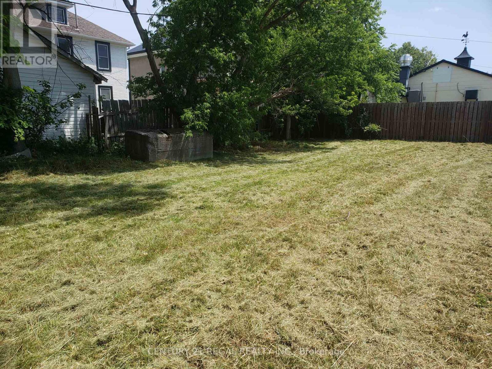 123 High Street, Georgina, Ontario  L0E 1R0 - Photo 3 - N12168620