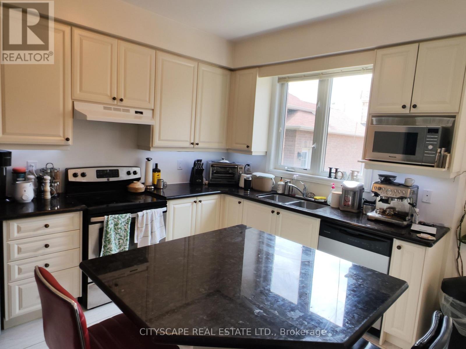 160 William Berczy Boulevard, Markham, Ontario  L6C 0S5 - Photo 4 - N12168643