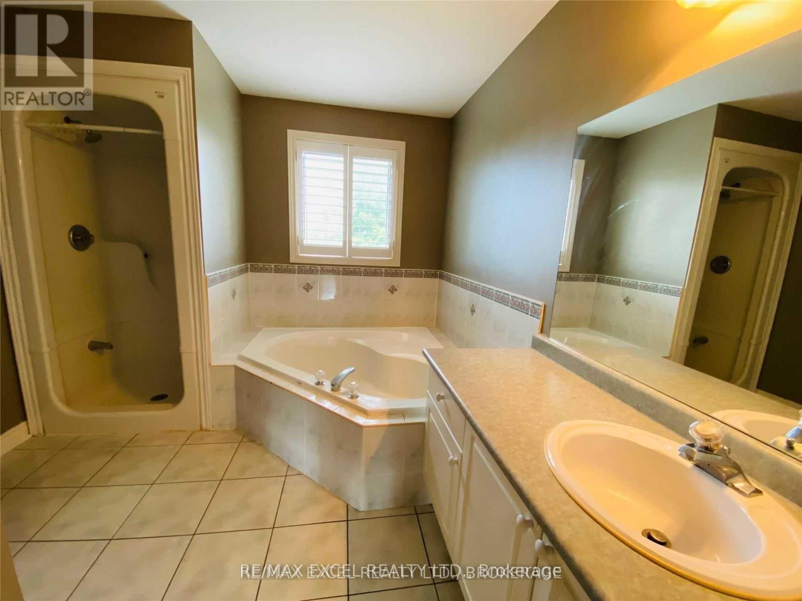 113 Fairwood Drive, Georgina, Ontario  L4P 3Y1 - Photo 16 - N12168708