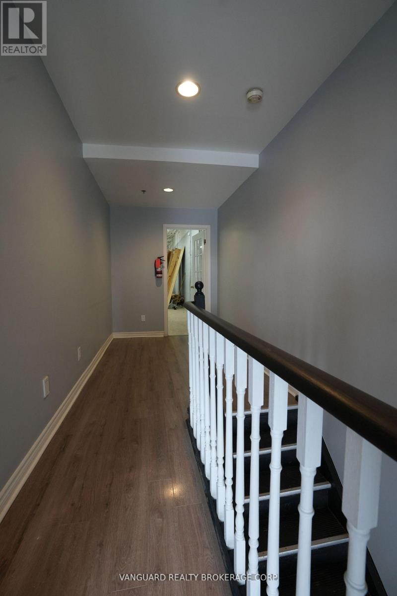 13 - 410 Chrislea Road, Vaughan, Ontario  L4L 8B5 - Photo 6 - N12168746