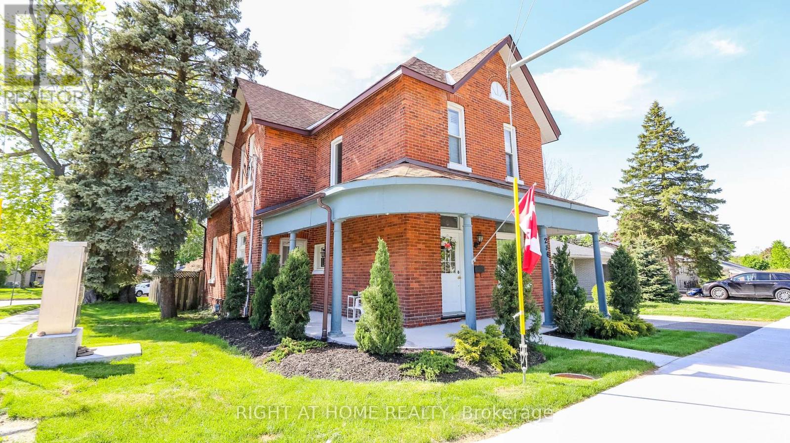286 DUCKWORTH STREET, Barrie, Ontario