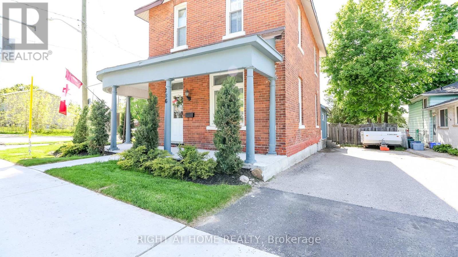 Property at 286 DUCKWORTH STREET image 2