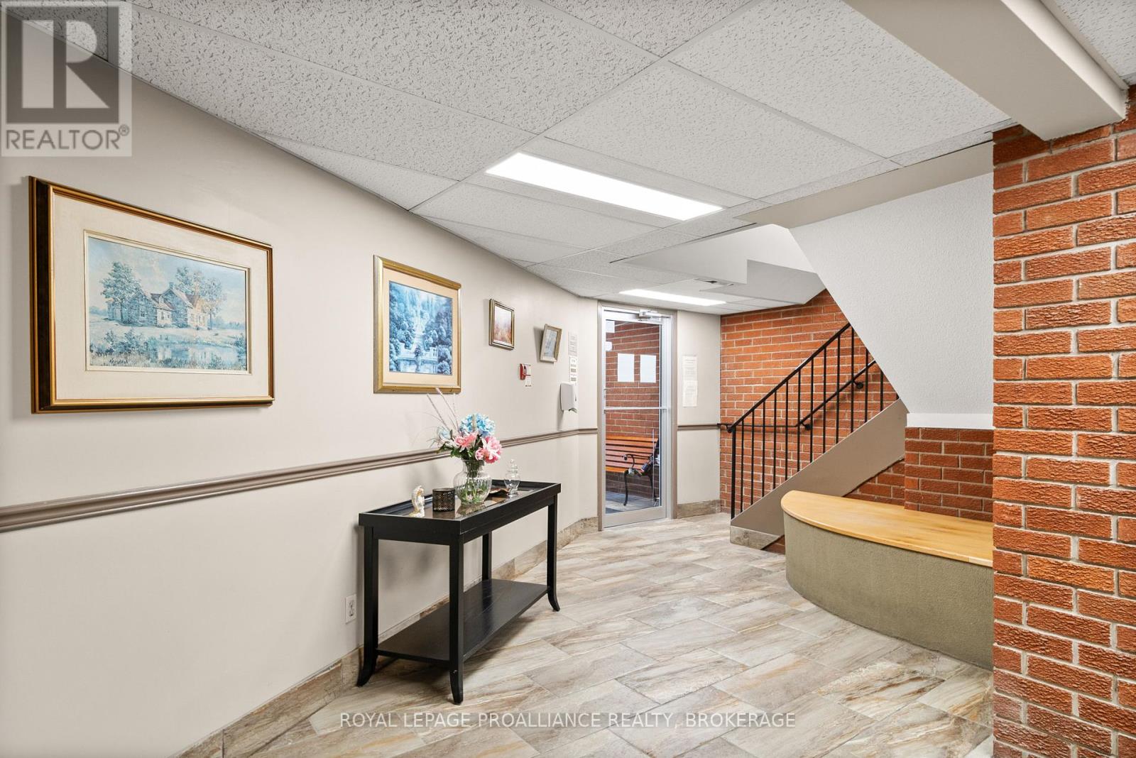 115 - 561 Armstrong Road, Kingston, Ontario  K7M 8J9 - Photo 5 - X12168848