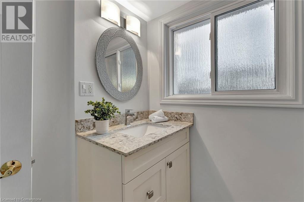 1554 Venetia Drive, Oakville, Ontario  L6L 1K7 - Photo 27 - 40689267