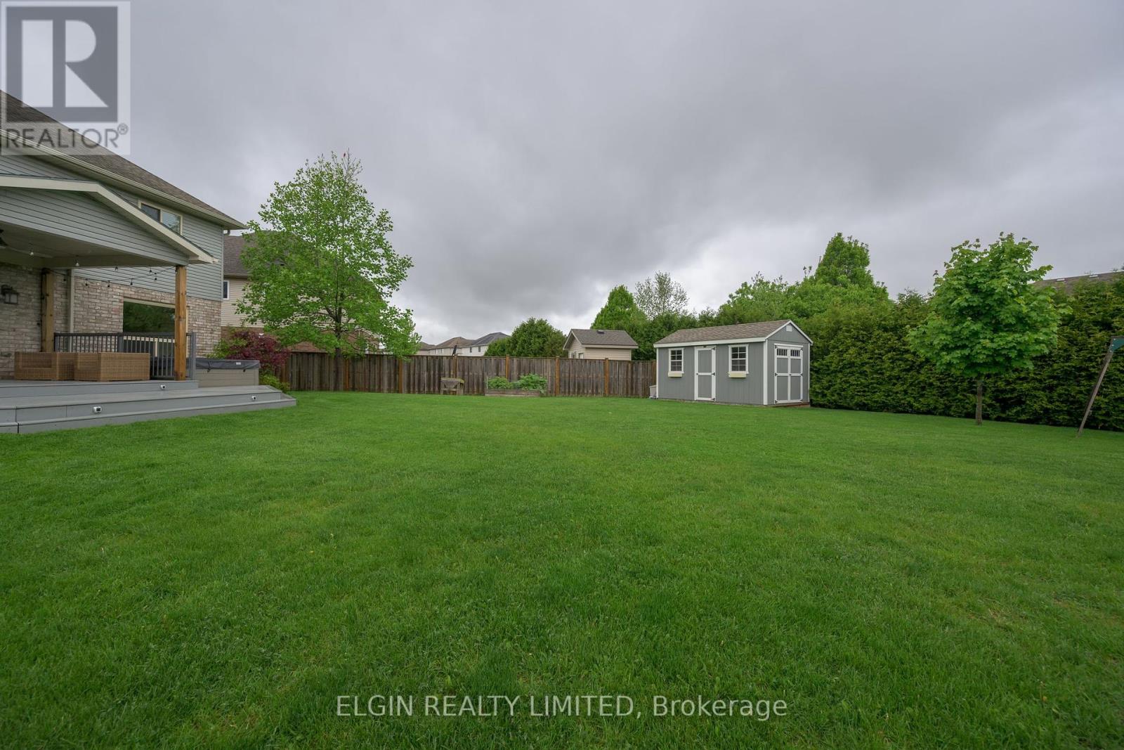 29 Bridle Path Street, St. Thomas, Ontario  N5R 0B4 - Photo 7 - X12168854