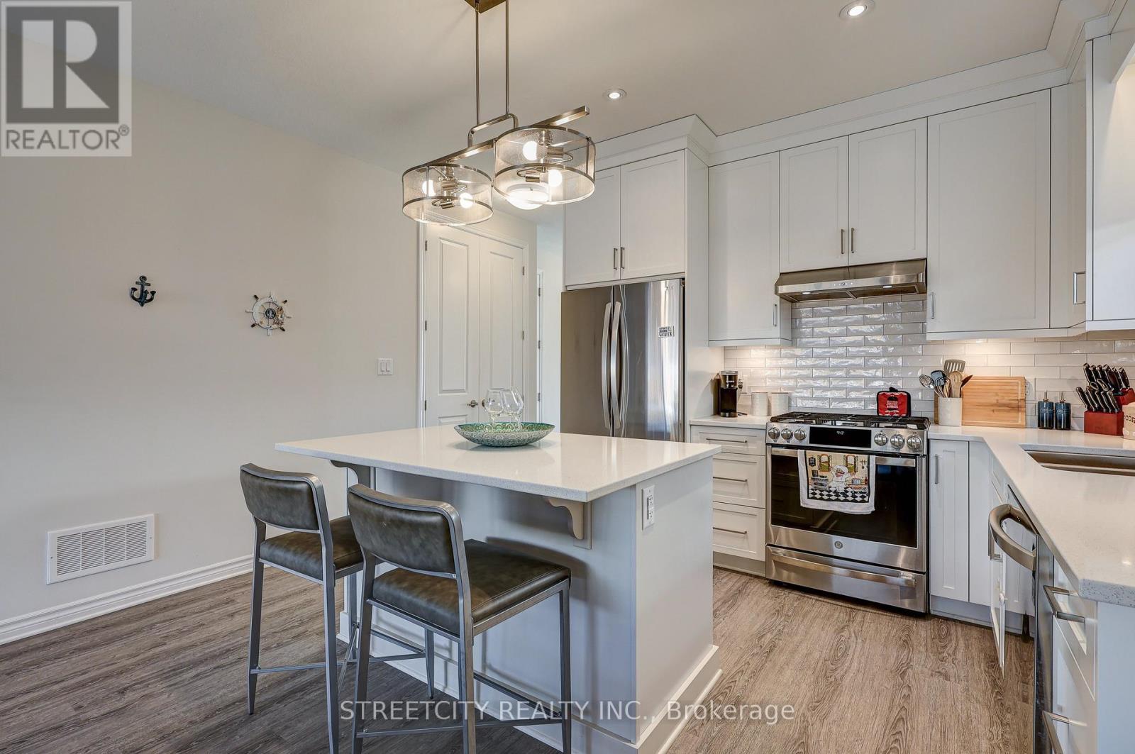 437 George Street, Central Elgin, Ontario  N5L 0B1 - Photo 11 - X12168857