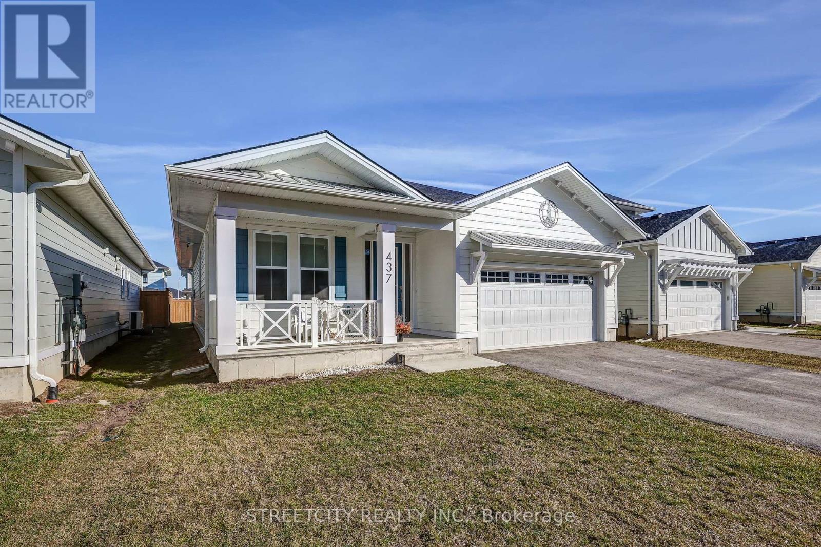 437 George Street, Central Elgin, Ontario  N5L 0B1 - Photo 2 - X12168857