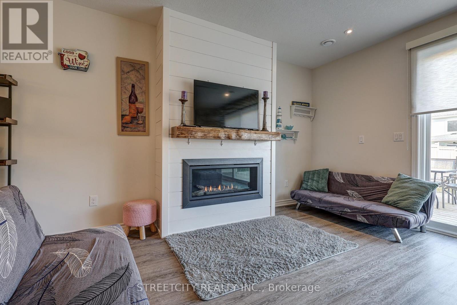437 George Street, Central Elgin, Ontario  N5L 0B1 - Photo 21 - X12168857