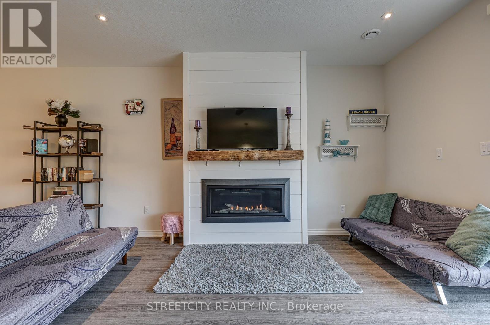 437 George Street, Central Elgin, Ontario  N5L 0B1 - Photo 24 - X12168857