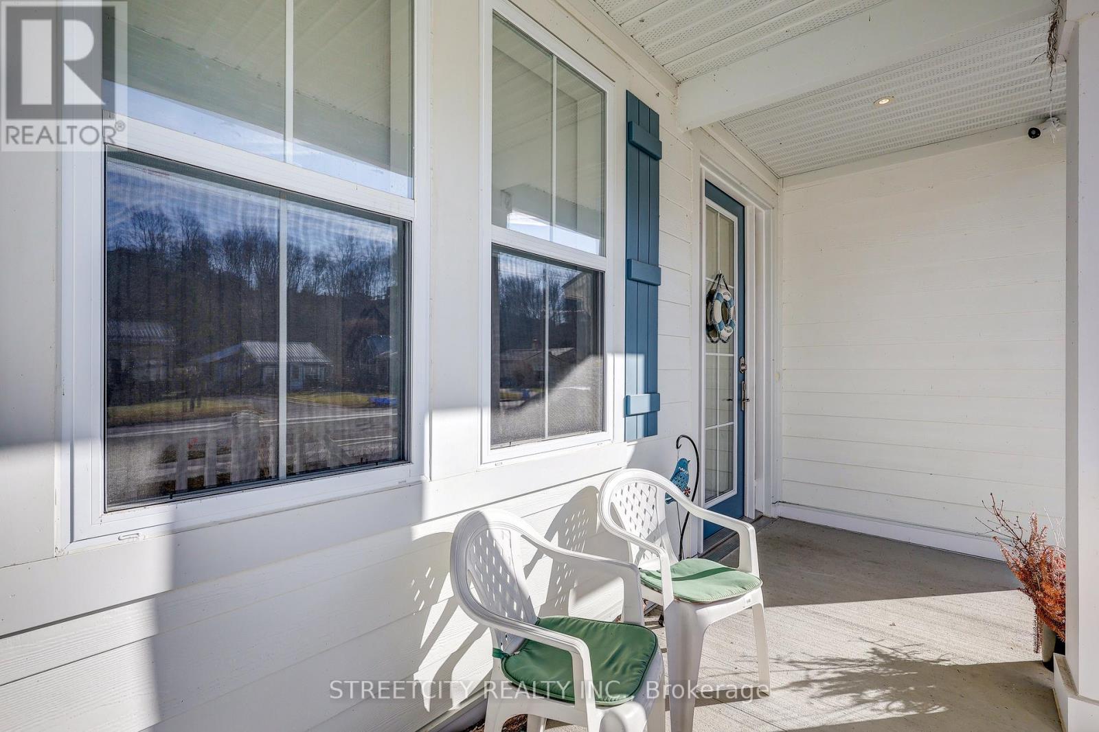 437 George Street, Central Elgin, Ontario  N5L 0B1 - Photo 3 - X12168857