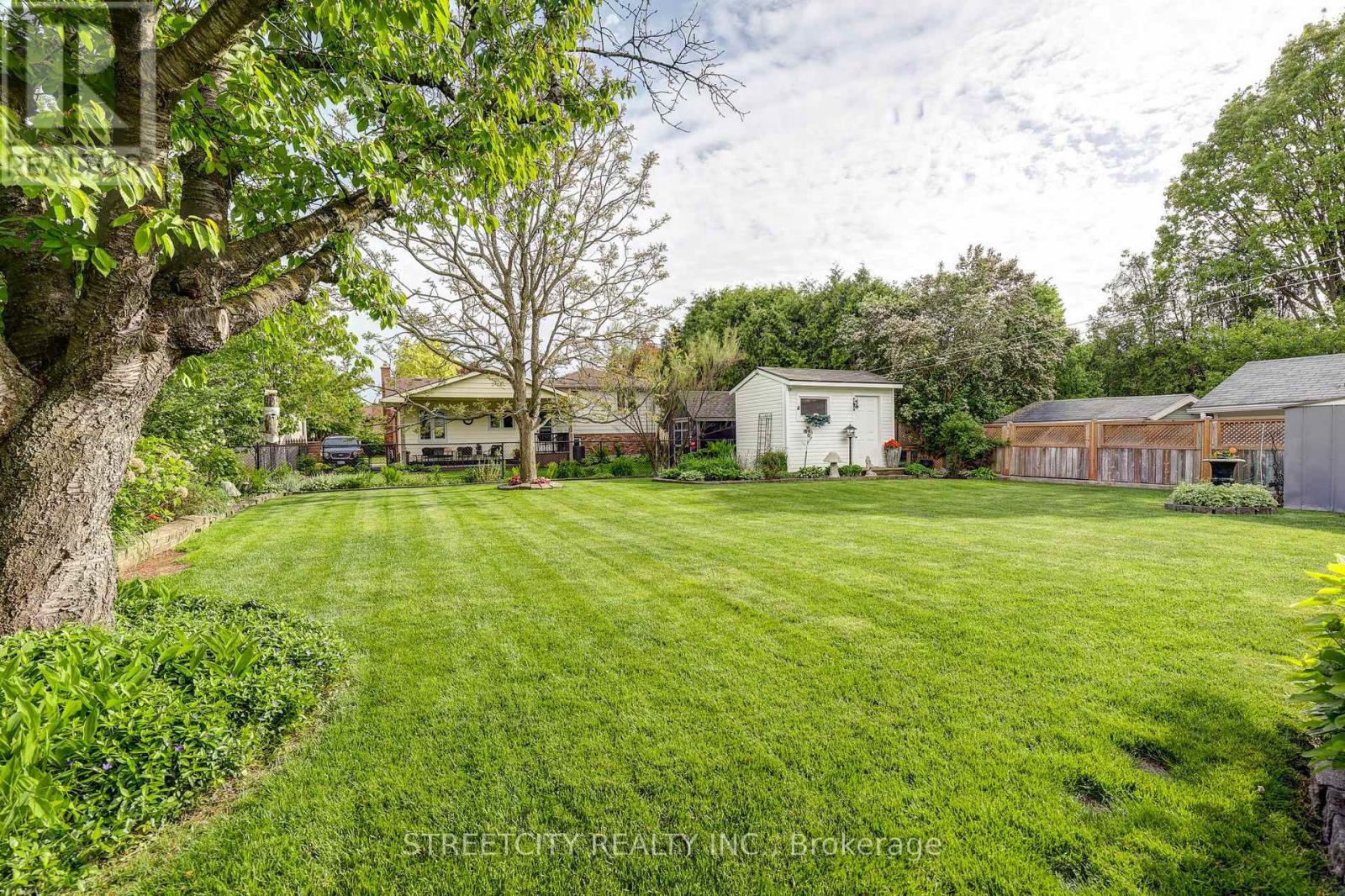 Photo 42 of 50 for 531 Elm Street