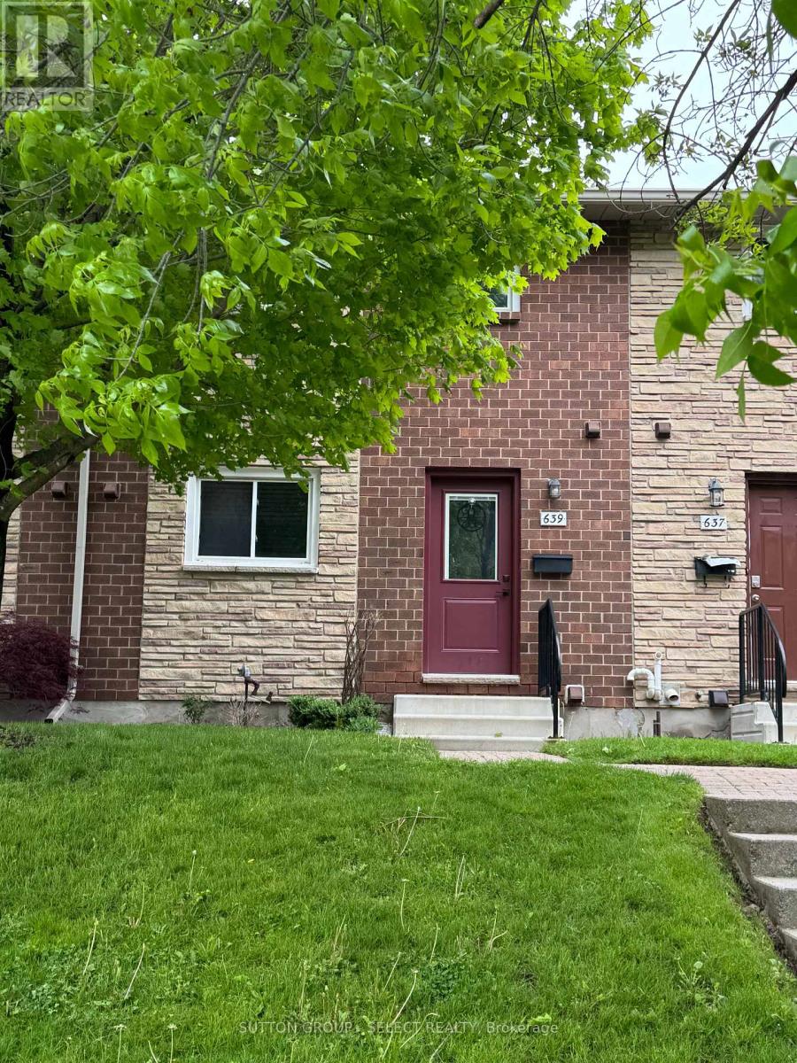 639 Griffith Street, London South, Ontario  N6K 2S5 - Photo 1 - X12168912