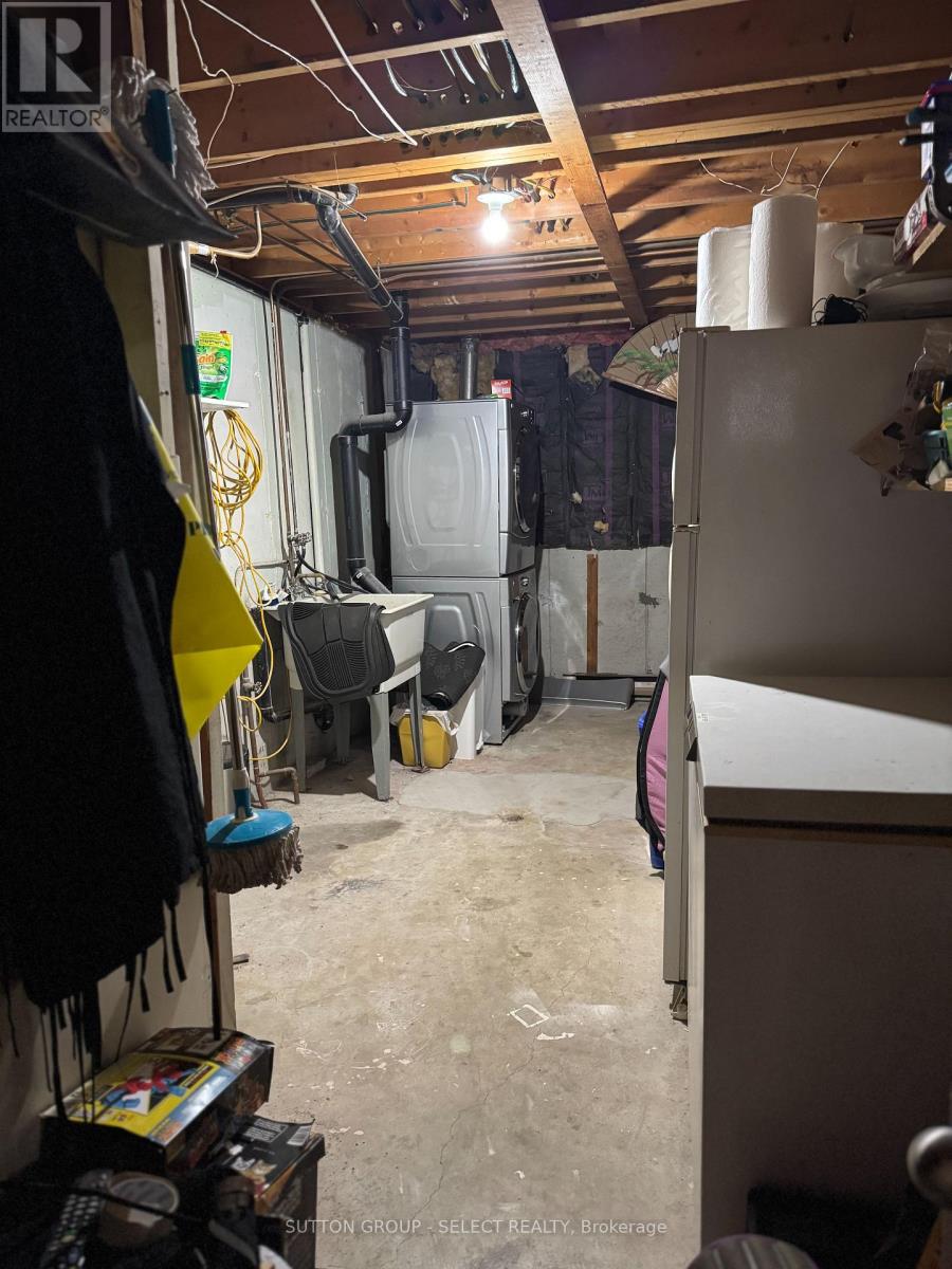 639 Griffith Street, London South, Ontario  N6K 2S5 - Photo 13 - X12168912