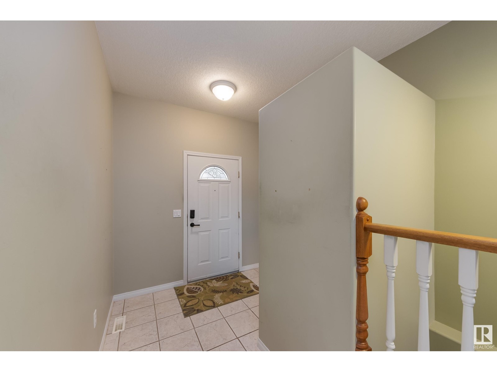 122 Falconer Co Nw, Edmonton, Alberta  T6R 2V8 - Photo 3 - E4438081