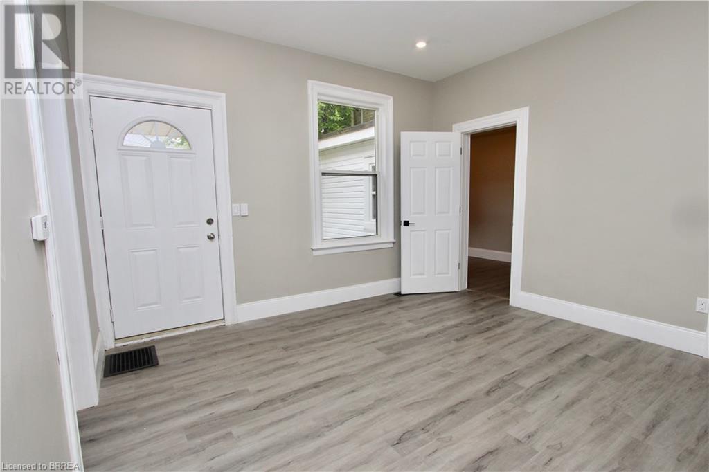 7 Fleet Street, Brantford, Ontario N3T 3S8 - Photo 10 - 40732698